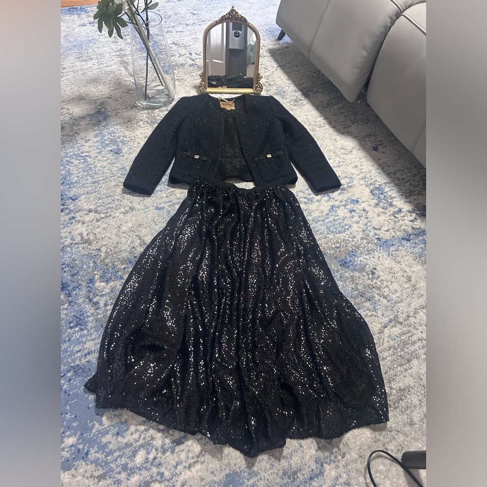 Michael Kors skirt & Blazer Ted Bake  color black pre owned good condition.